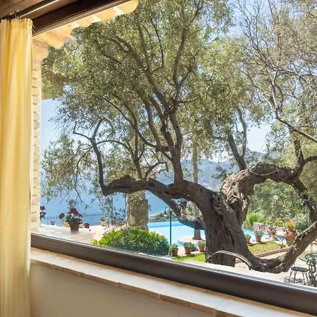 Villa Finu Letojanni